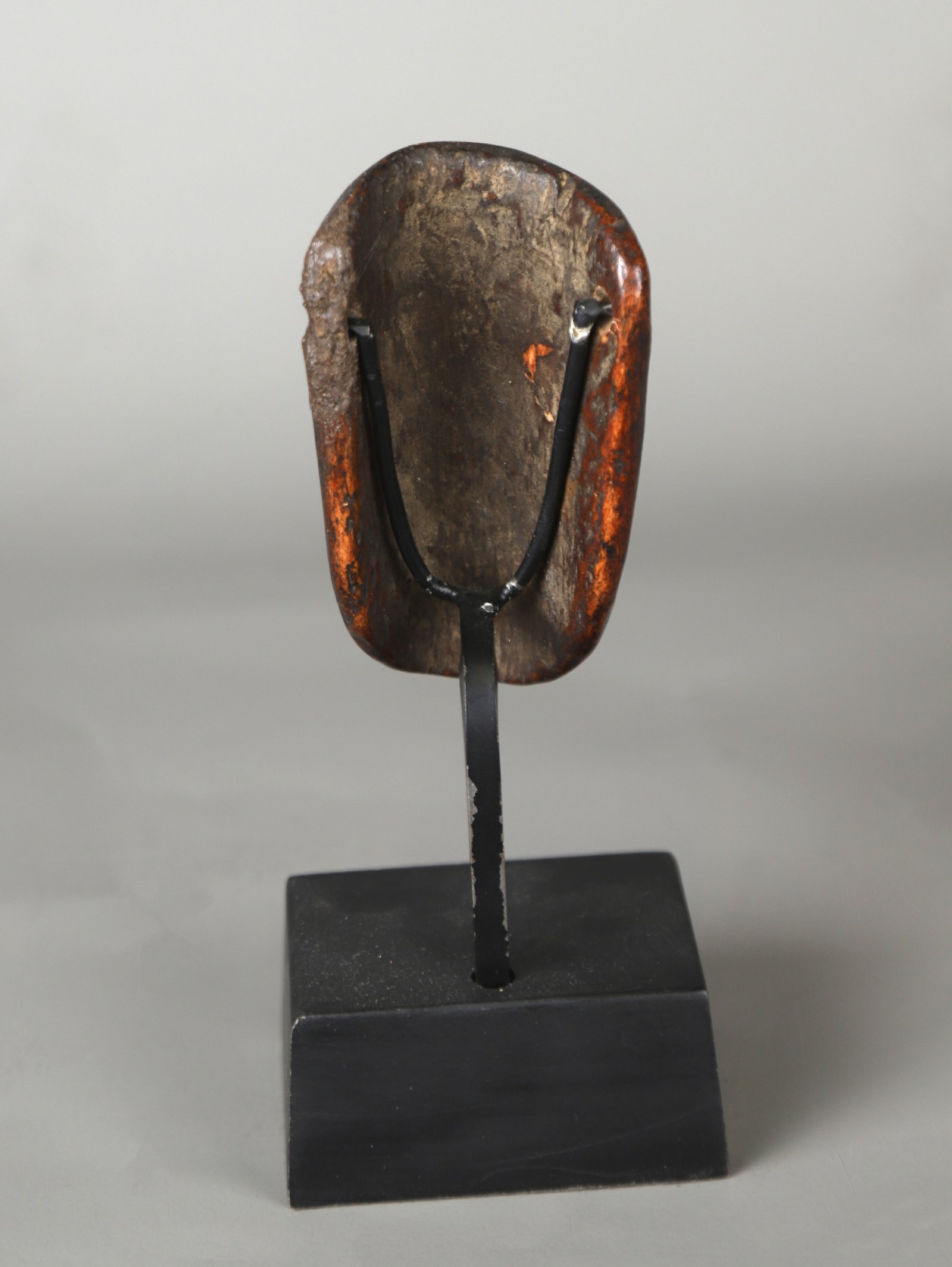 AF158 Masquette Lobi ivoire - Afrique de l'Ouest – Image 2